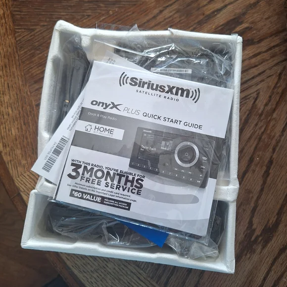 NWT SiriusXm Onyx Plus Satellite Radio Home Kit